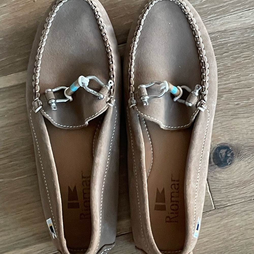 Riomar Tan Suede Driving Nautical Loafers - Picture 2 of 13